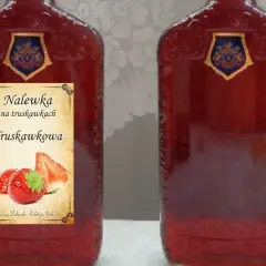 Jak zrobić nalewkę truskawkową - prosty przepis na wyjątkowy smak